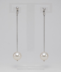 Tr�s longues boucles d'oreilles perle pendantes